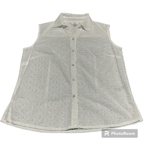 ✨3/$20✨ Alia Petite Women’s White Sleeveless Collared Top - Picture 1 of 8